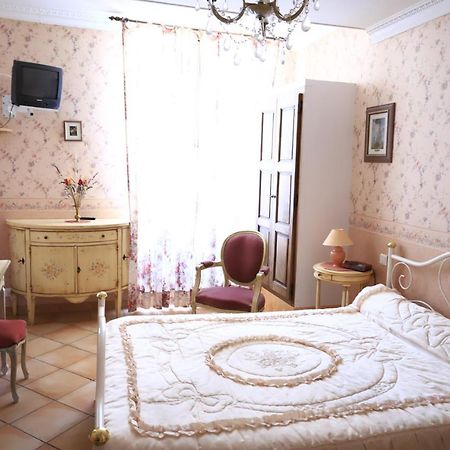 Le Baldaquin Bed & Breakfast Moustiers-Sainte-Marie Ngoại thất bức ảnh